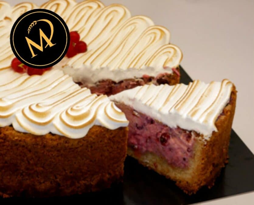 Johannisbeer Skyr Kuchen mit Baiser - Einfach Backen – Marcel Paa